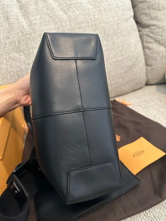 TOD'S T Case Top Handle Bag - Picture 6 of 7